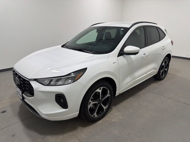 Used 2023 Ford Escape ST-Line Select w/ Tech Pack #2 image 7