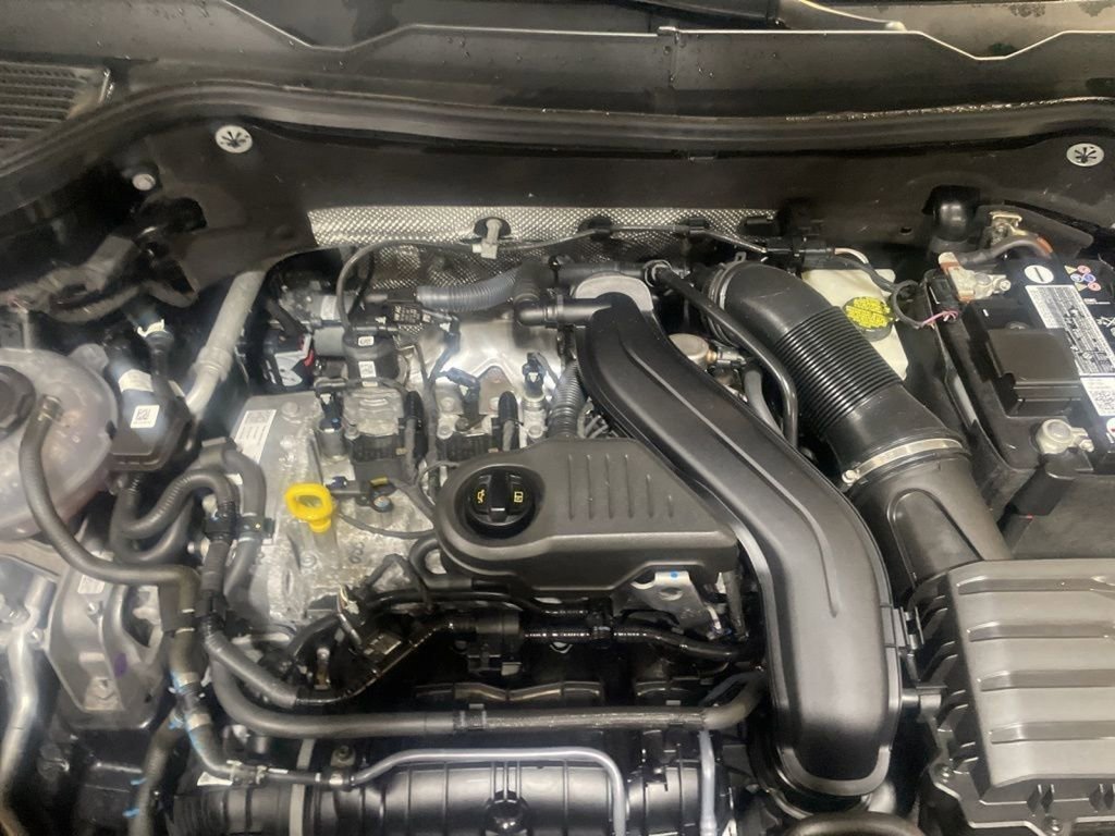 Used 2022 Volkswagen Taos SE image 35