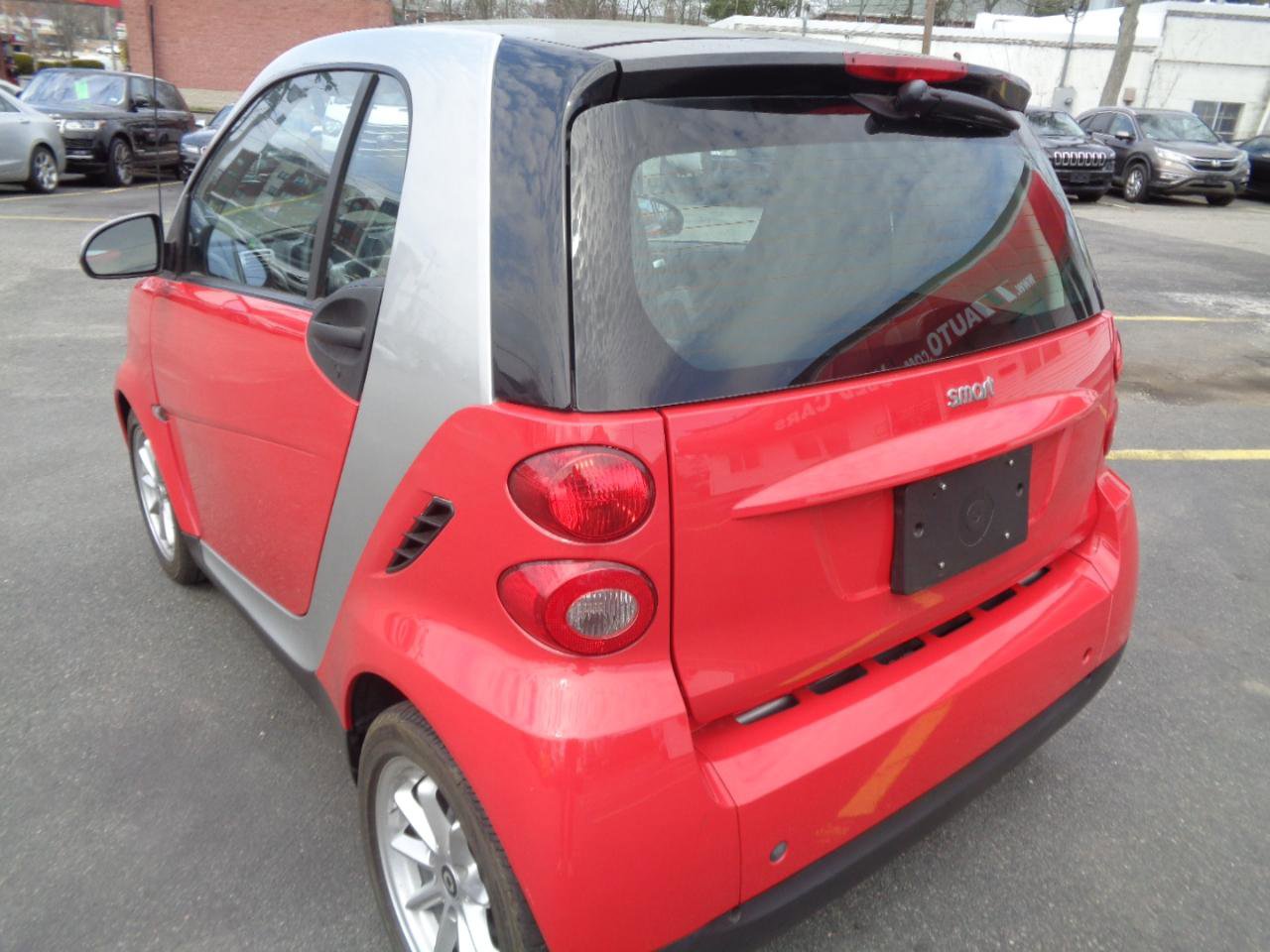 Used 2009 smart fortwo Coupe image 17