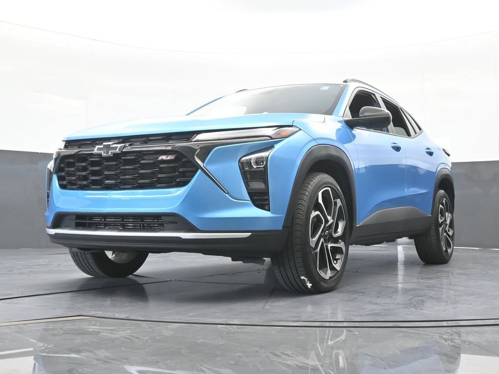 Used 2025 Chevrolet Trax RS FWD image 52