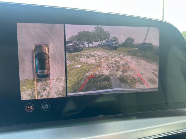 Certified 2023 Cadillac Lyriq 2WD image 21