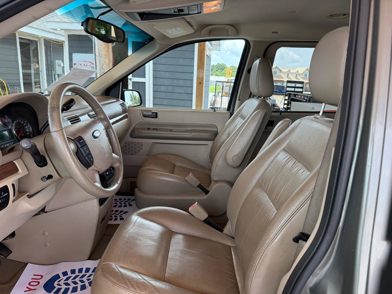 Used 2005 Ford Freestar SEL FWD image 19