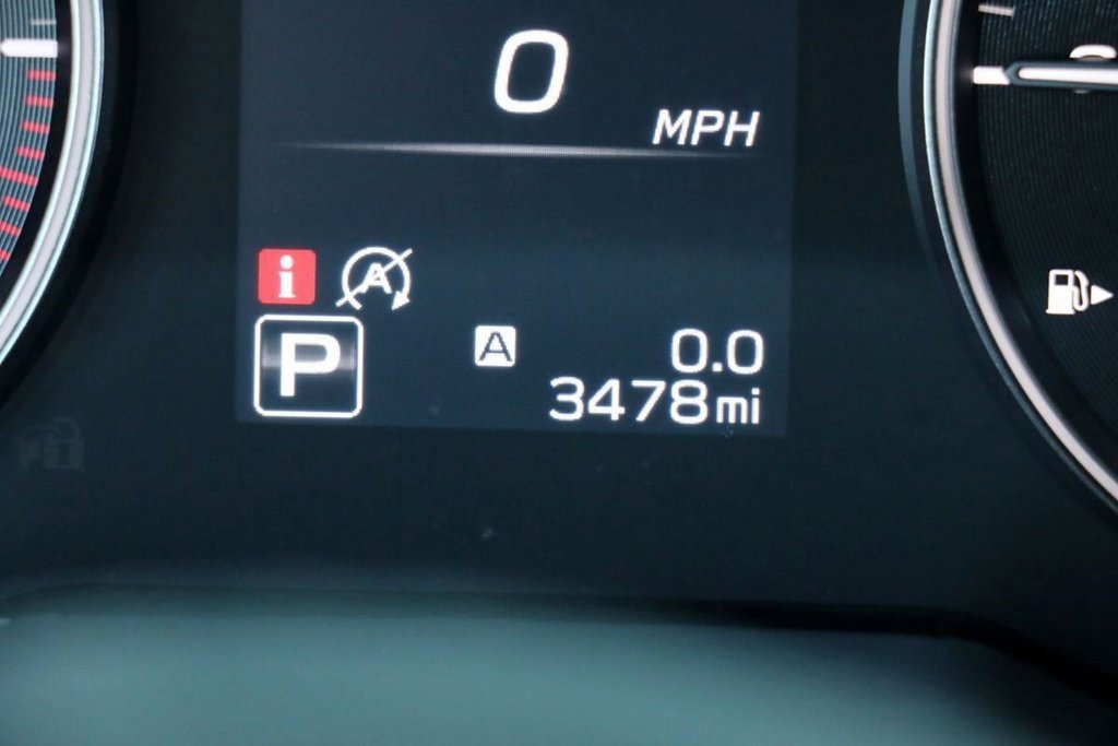 Used 2025 Subaru Outback Premium image 11