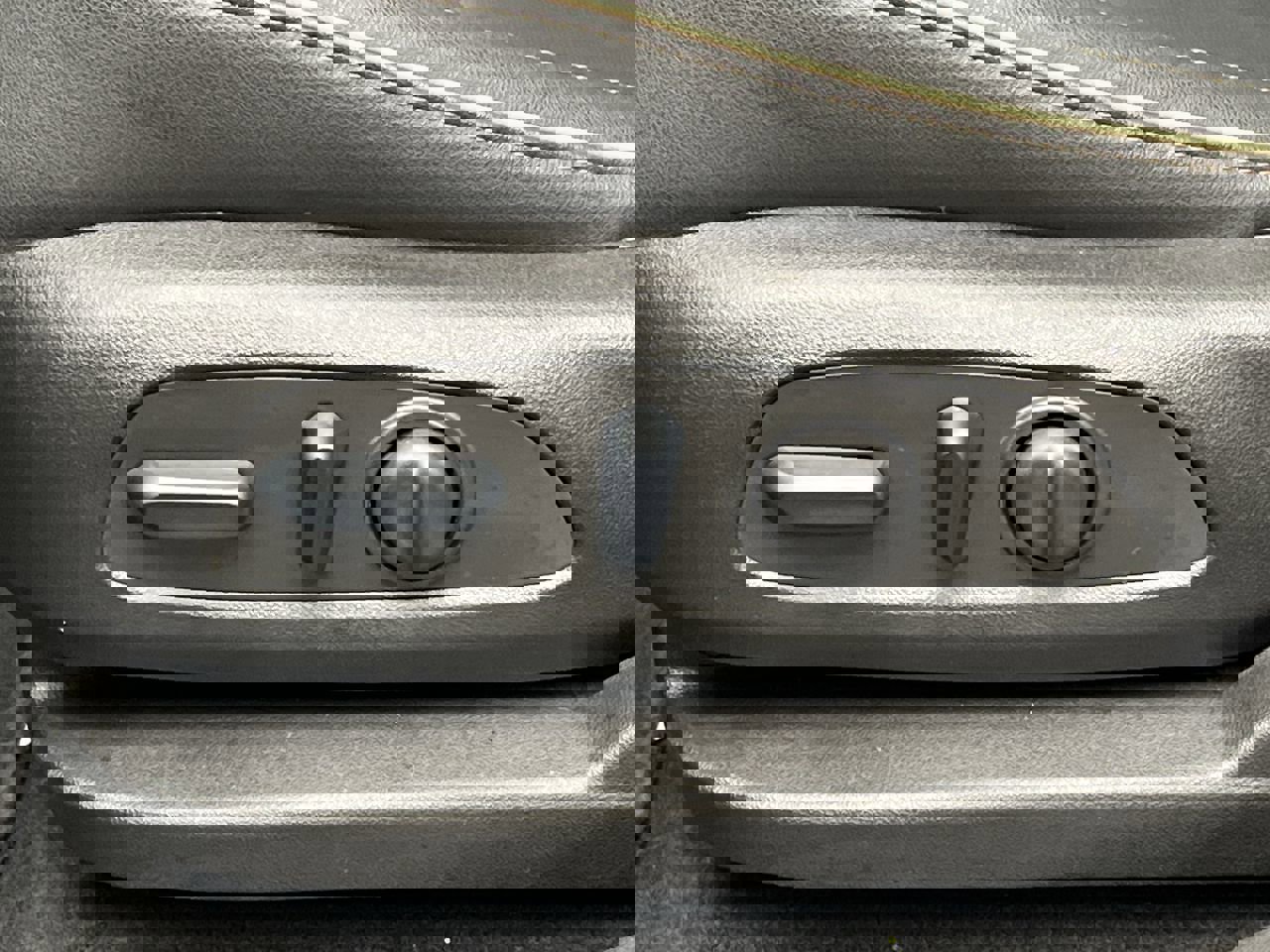 Certified 2023 Chevrolet Blazer Premier w/ Driver Confidence II Package image 12