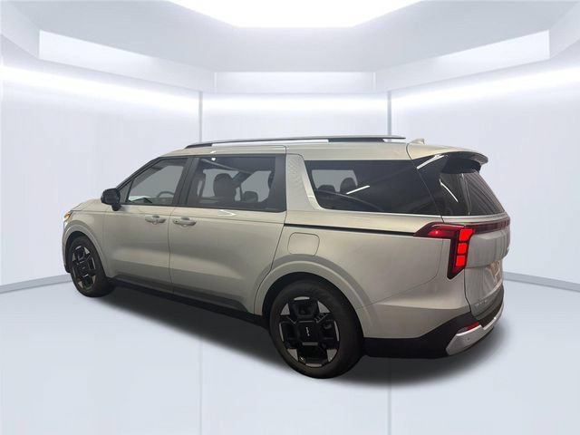 Used 2026 Kia Carnival EX FWD image 3