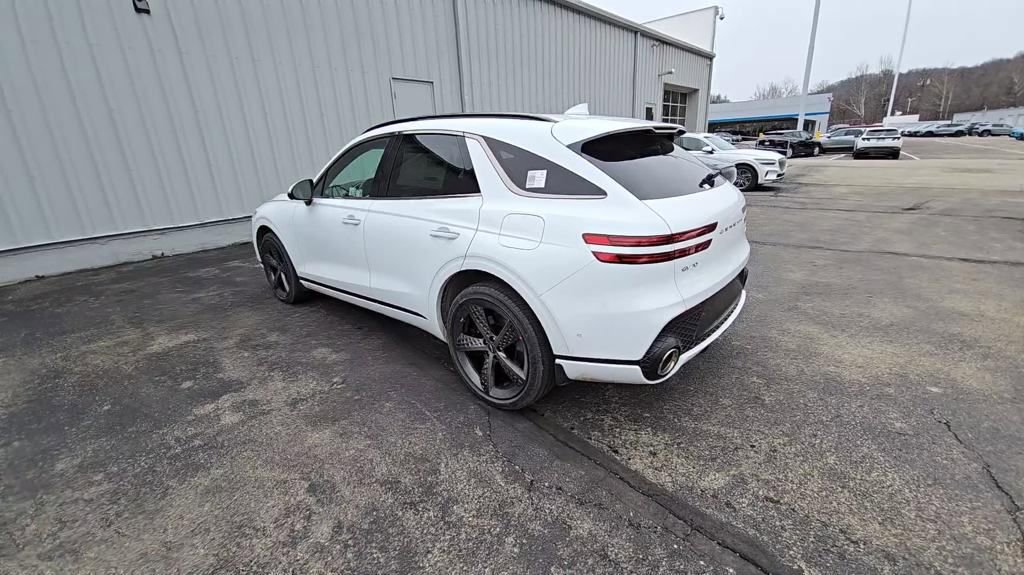 Used 2025 Genesis GV70 3.5T Sport w/ Sport Advanced Package AWD/4WD image 4