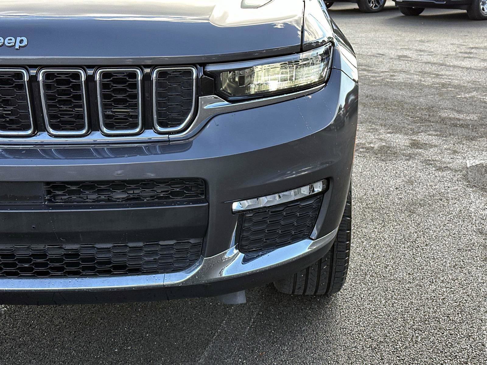 Used 2022 Jeep Grand Cherokee L Limited image 10