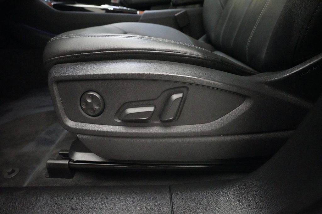 Certified 2023 Audi Q5 Premium w/ Convenience Package AWD/4WD image 30
