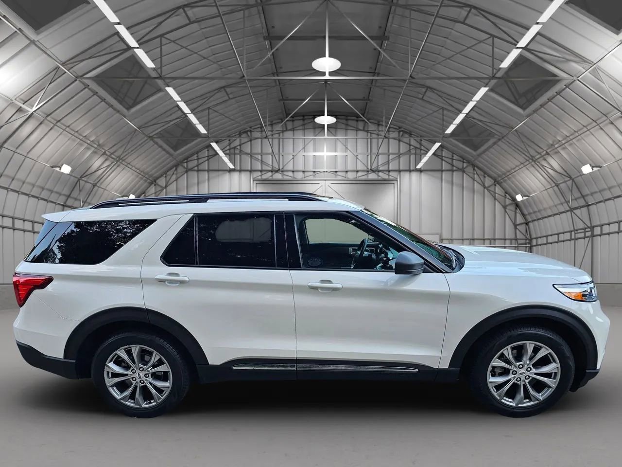 Used 2023 Ford Explorer XLT w/ Equipment Group 202A image 11