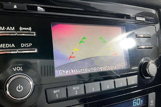 Used 2017 Nissan Rogue SV FWD image 22