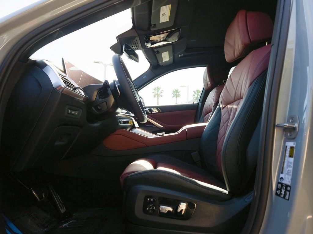 New 2026 BMW X6 M60i w/ Parking Assistance Package image 10