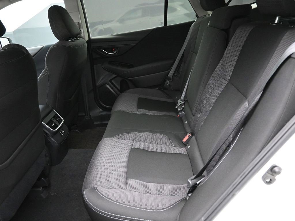 Used 2024 Subaru Outback Premium image 7