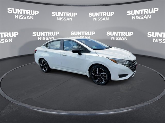 New 2025 Nissan Versa SR image 2