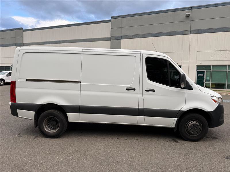 Used 2019 Mercedes-Benz Sprinter 144 Cargo image 17