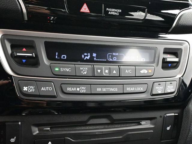 Used 2019 Honda Pilot Touring image 12