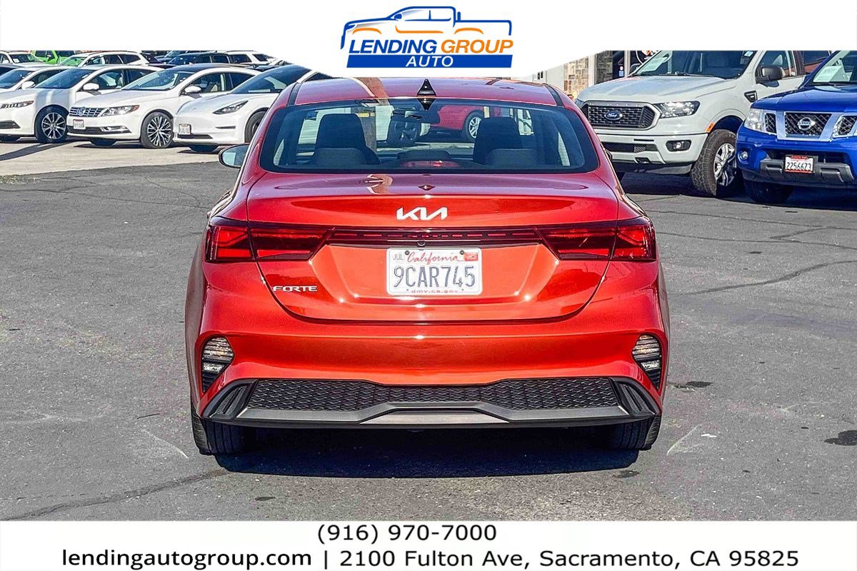 Used 2022 Kia Forte LXS image 3