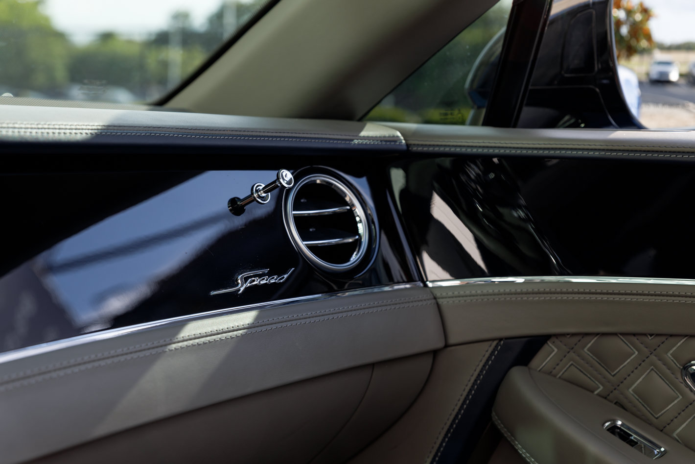 Certified 2022 Bentley Continental GT Speed AWD/4WD image 33
