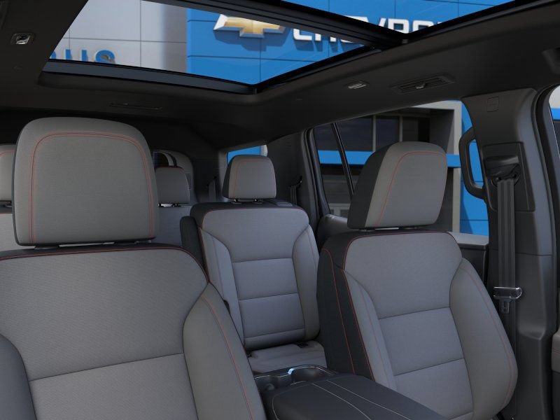 New 2026 Chevrolet Traverse LT w/ Sun and Wheel Package AWD/4WD image 24