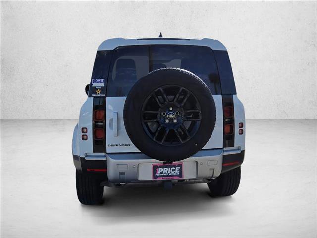 Used 2024 Land Rover Defender 90 S image 6