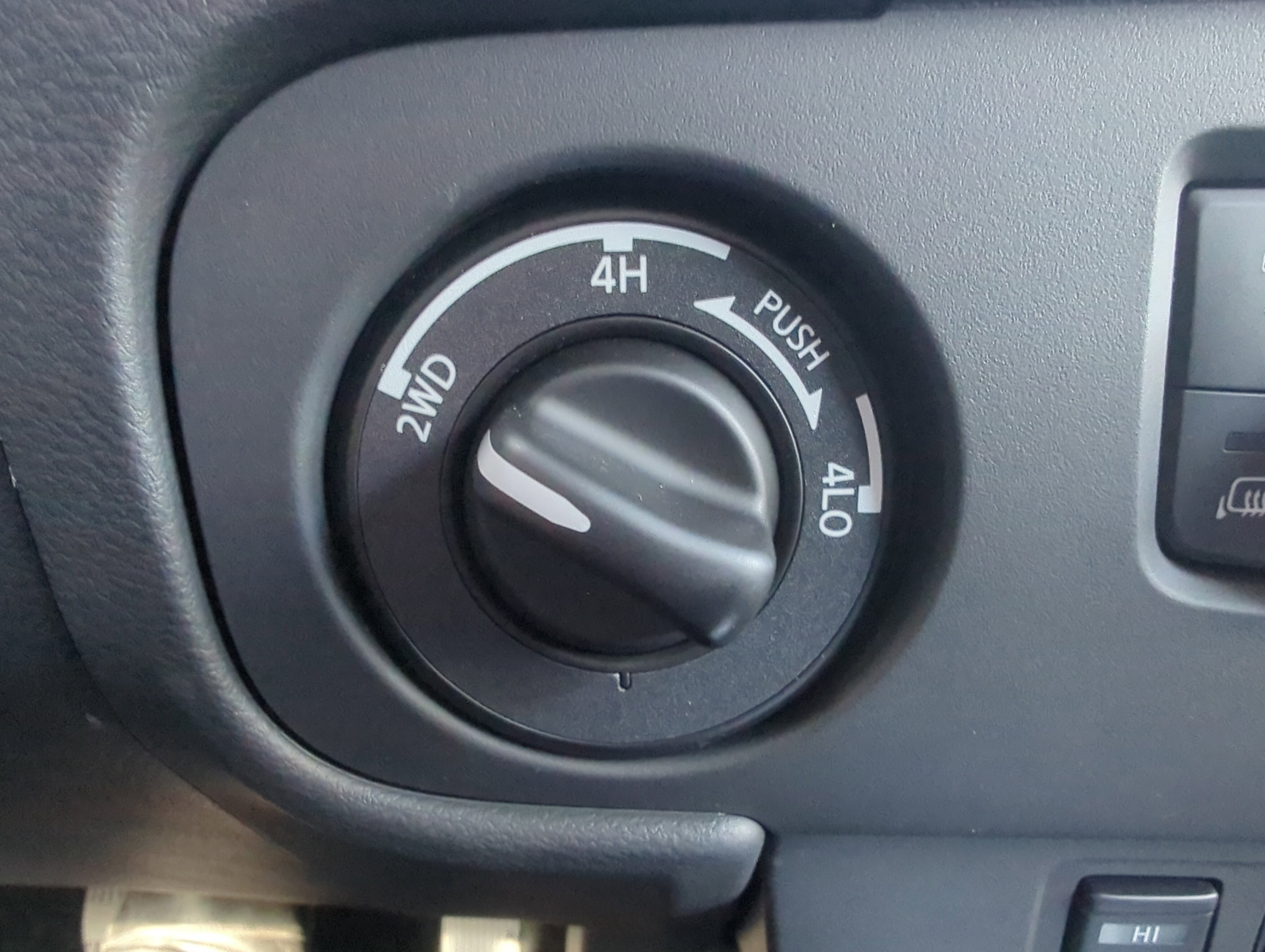 New 2026 Nissan Frontier SV w/ SV Convenience Package image 18