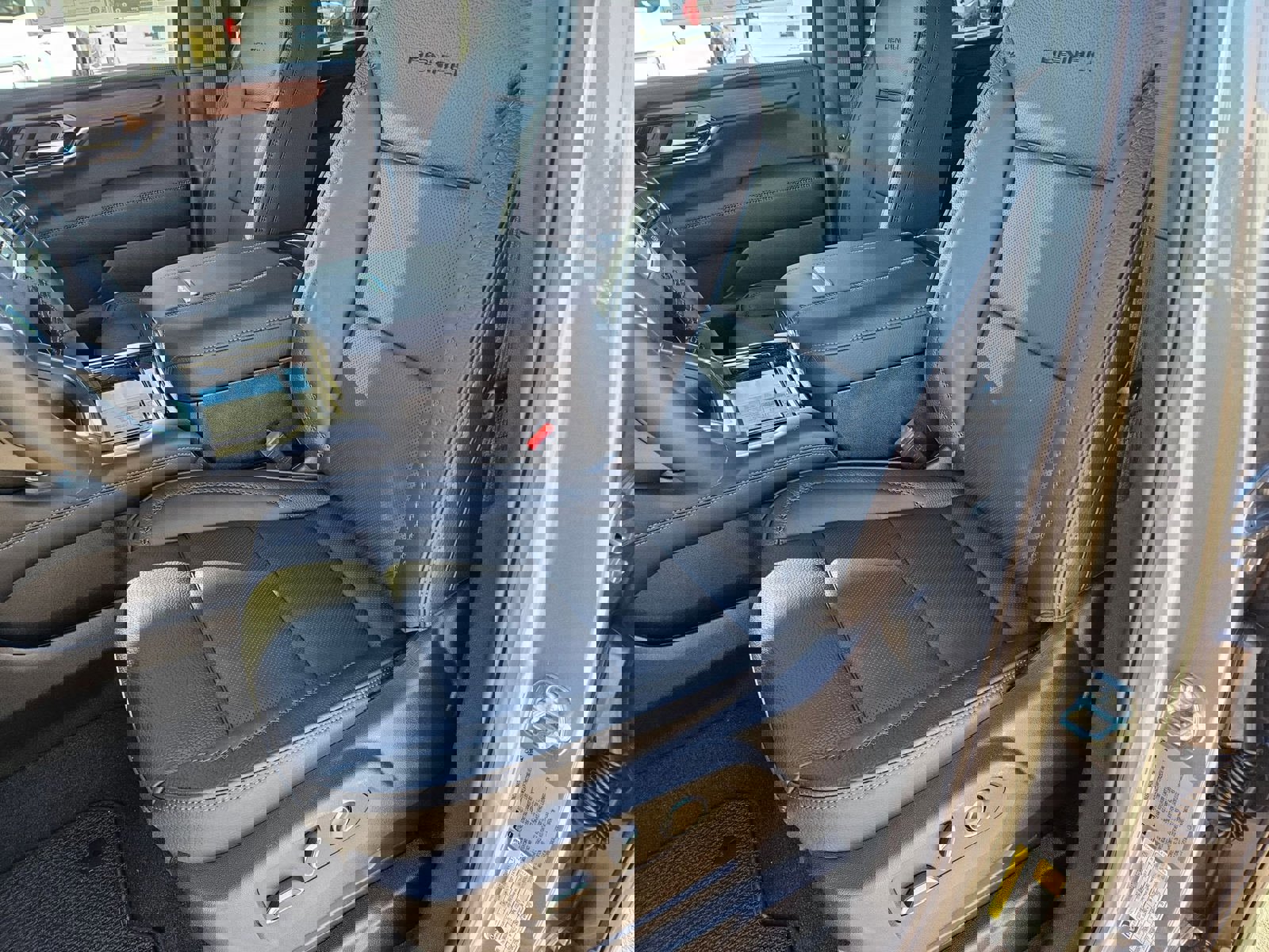 New 2026 GMC Yukon XL Denali w/ Sun & Power Step Package image 23