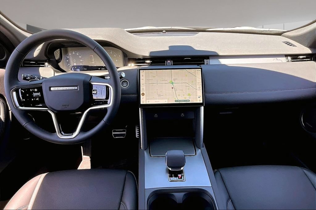 New 2026 Land Rover Discovery Sport Landmark AWD/4WD image 5