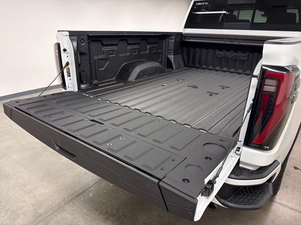New 2026 GMC Sierra 2500 AT4 w/ Technology Package AWD/4WD image 19