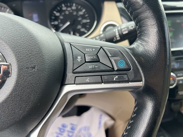 Used 2020 Nissan Rogue SV w/ Sun & Sound Touring Package image 15