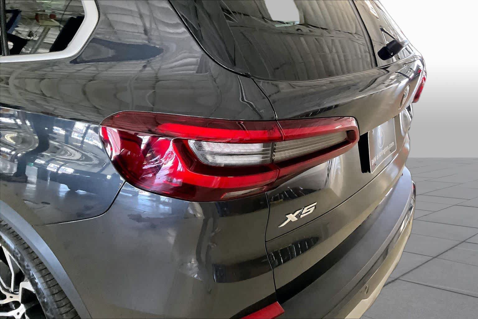 Used 2023 BMW X5 sDrive40i w/ Premium Package RWD image 52