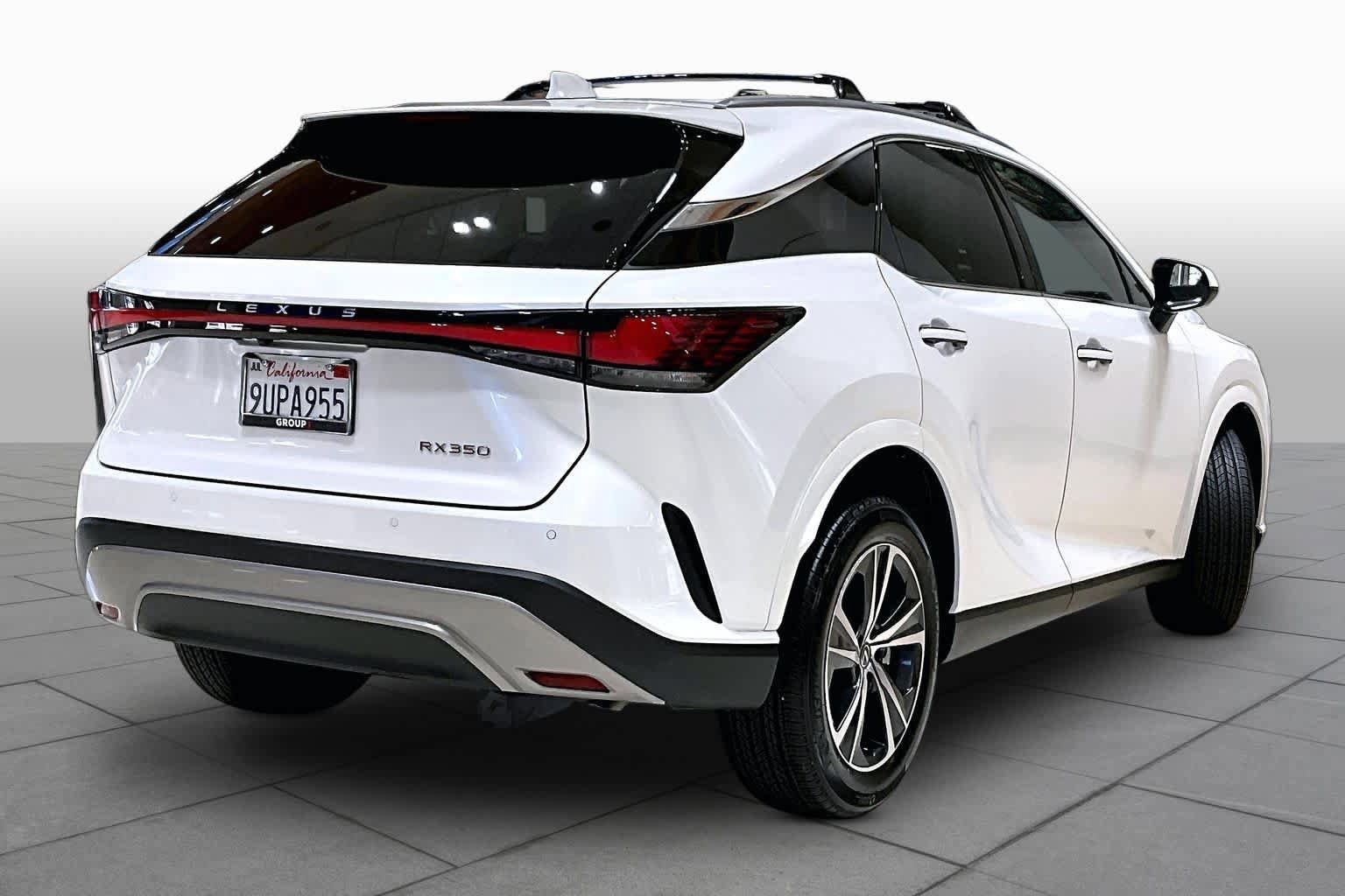 Used 2025 Lexus RX 350 FWD w/ Accessory Package image 12