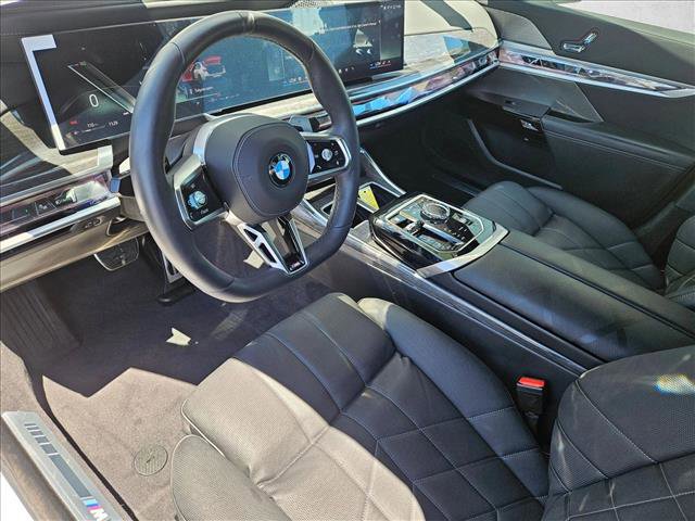 Used 2025 BMW 760i xDrive AWD/4WD image 10