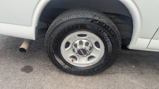 Used 2013 GMC Savana 3500 RWD image 12