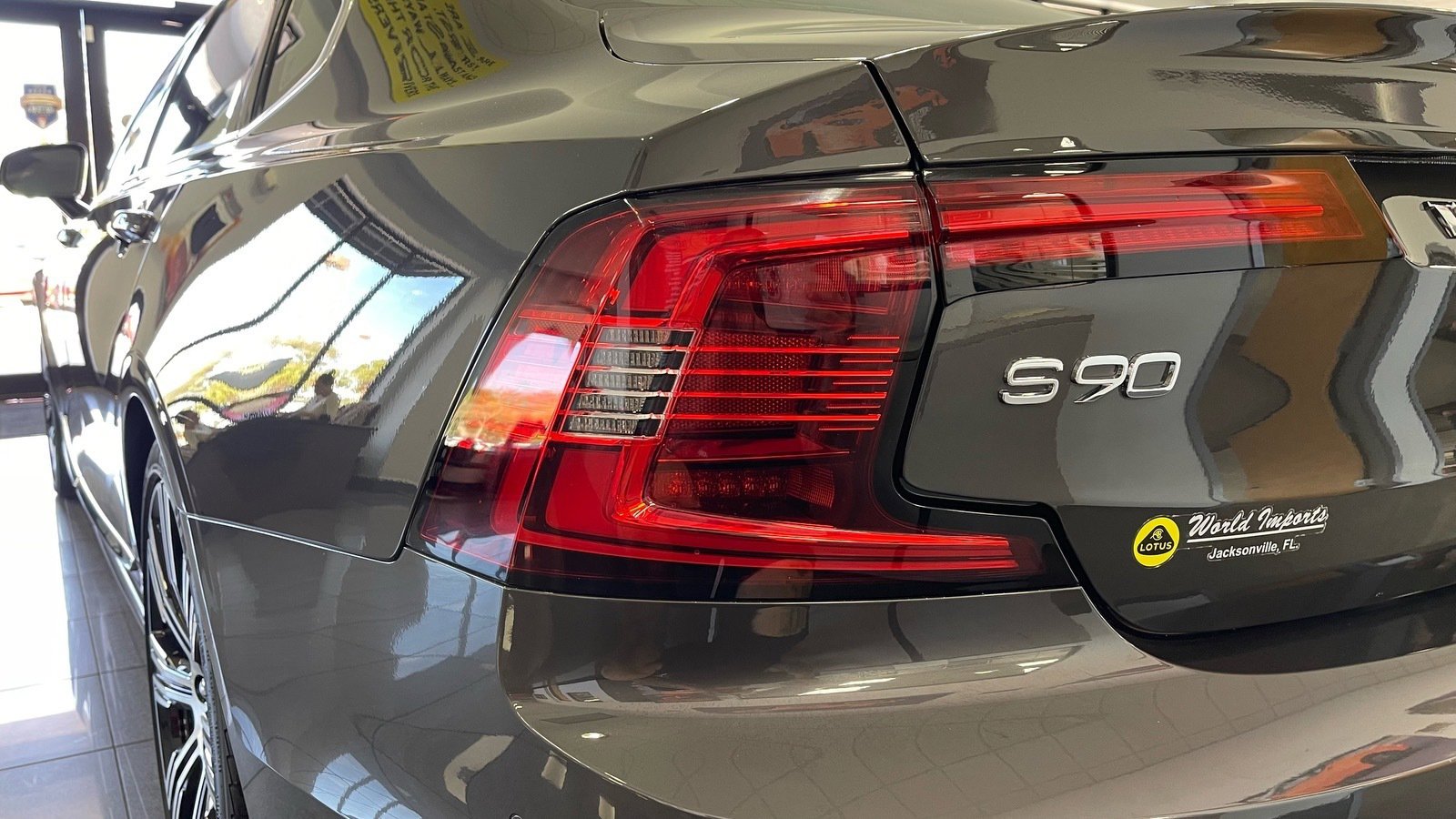 Used 2023 Volvo S90 B6 Ultimate w/ Protection Package Premier image 15