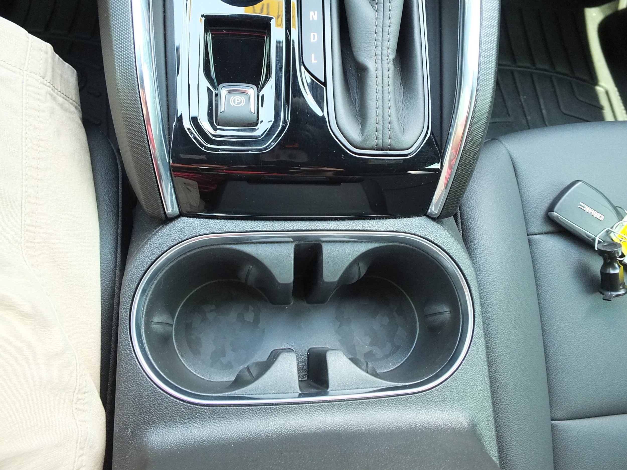 Used 2024 GMC Canyon Elevation w/ Elevation Premium Package AWD/4WD image 25