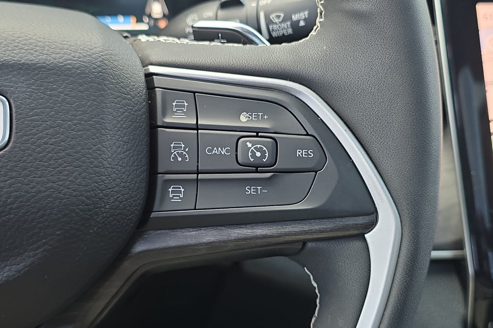 Used 2022 Jeep Grand Cherokee Limited 4xe w/ Luxury Tech Group II AWD/4WD image 29