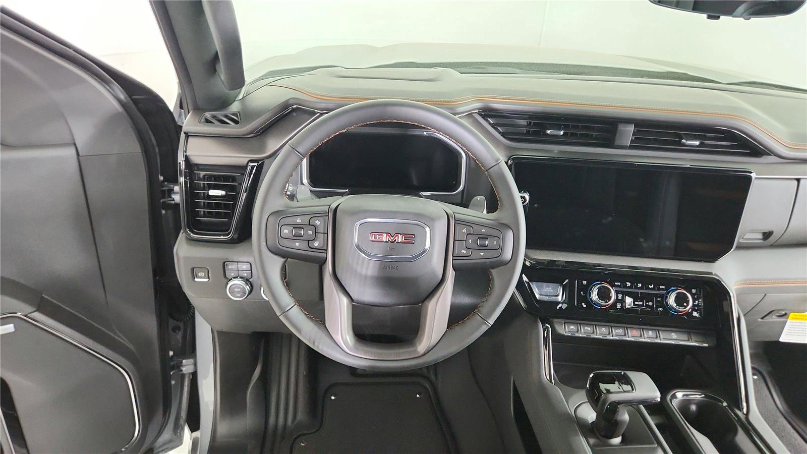 New 2026 GMC Sierra 1500 AT4 w/ AT4 Premium Package AWD/4WD image 16