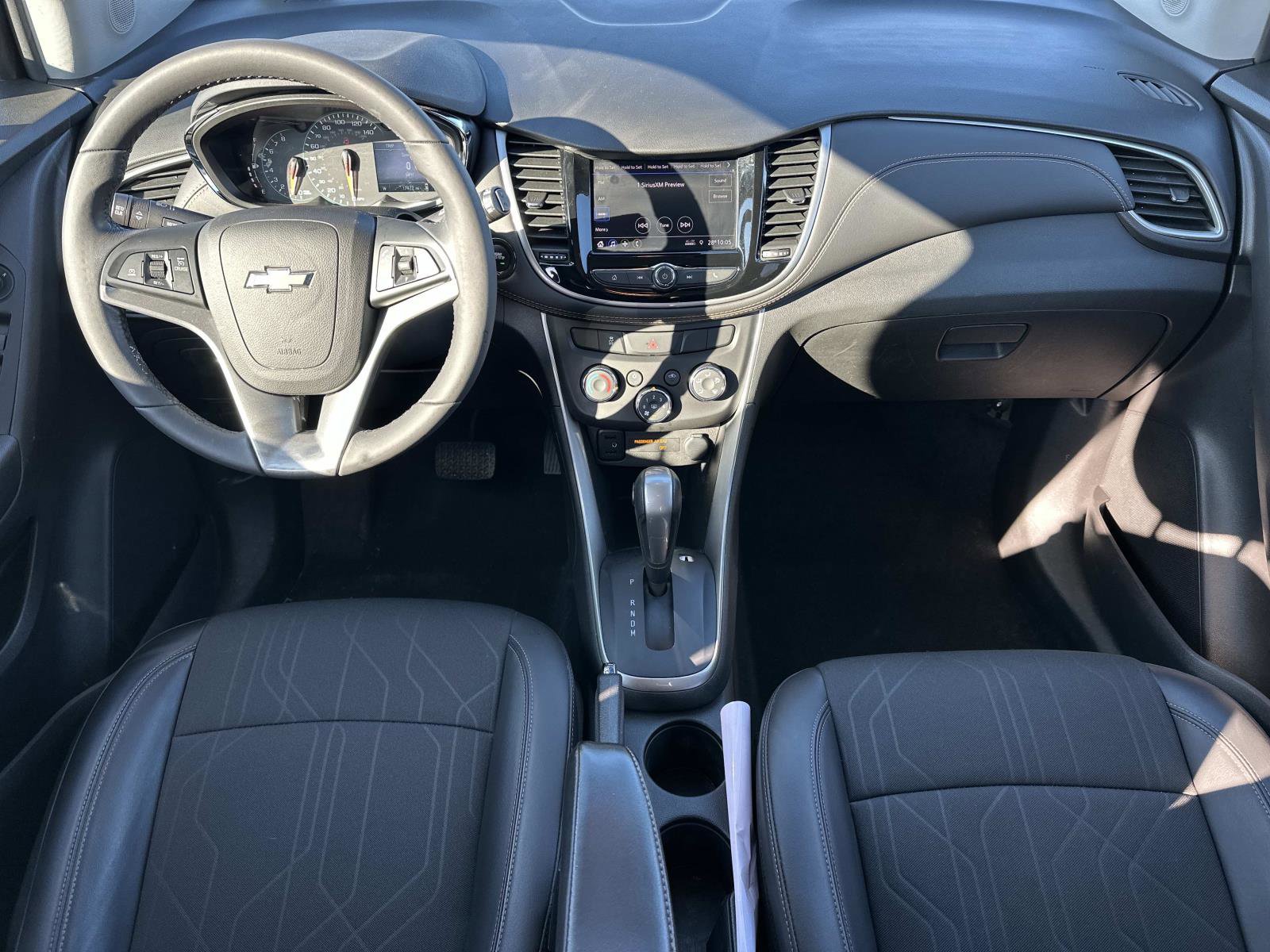 Certified 2022 Chevrolet Trax LT w/ LT Convenience Package image 12