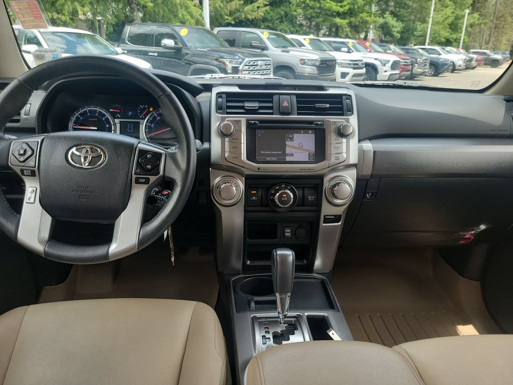 Used 2017 Toyota 4Runner SR5 Premium RWD image 25