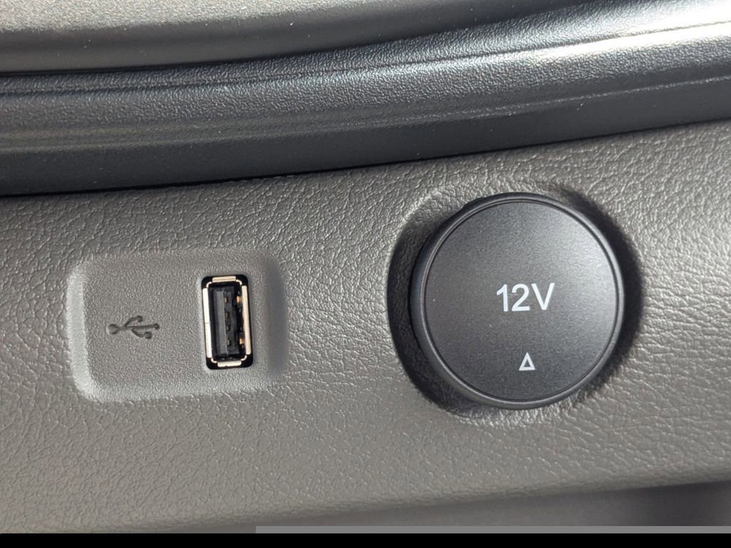 New 2025 Ford Transit 150 Low Roof image 21