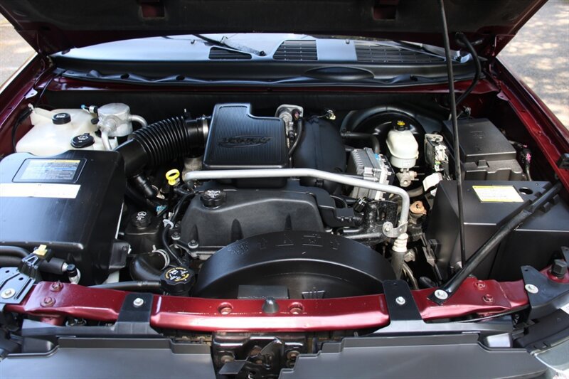 Used 2005 Chevrolet TrailBlazer LS w/ LS Preferred Equipment Group AWD/4WD image 17