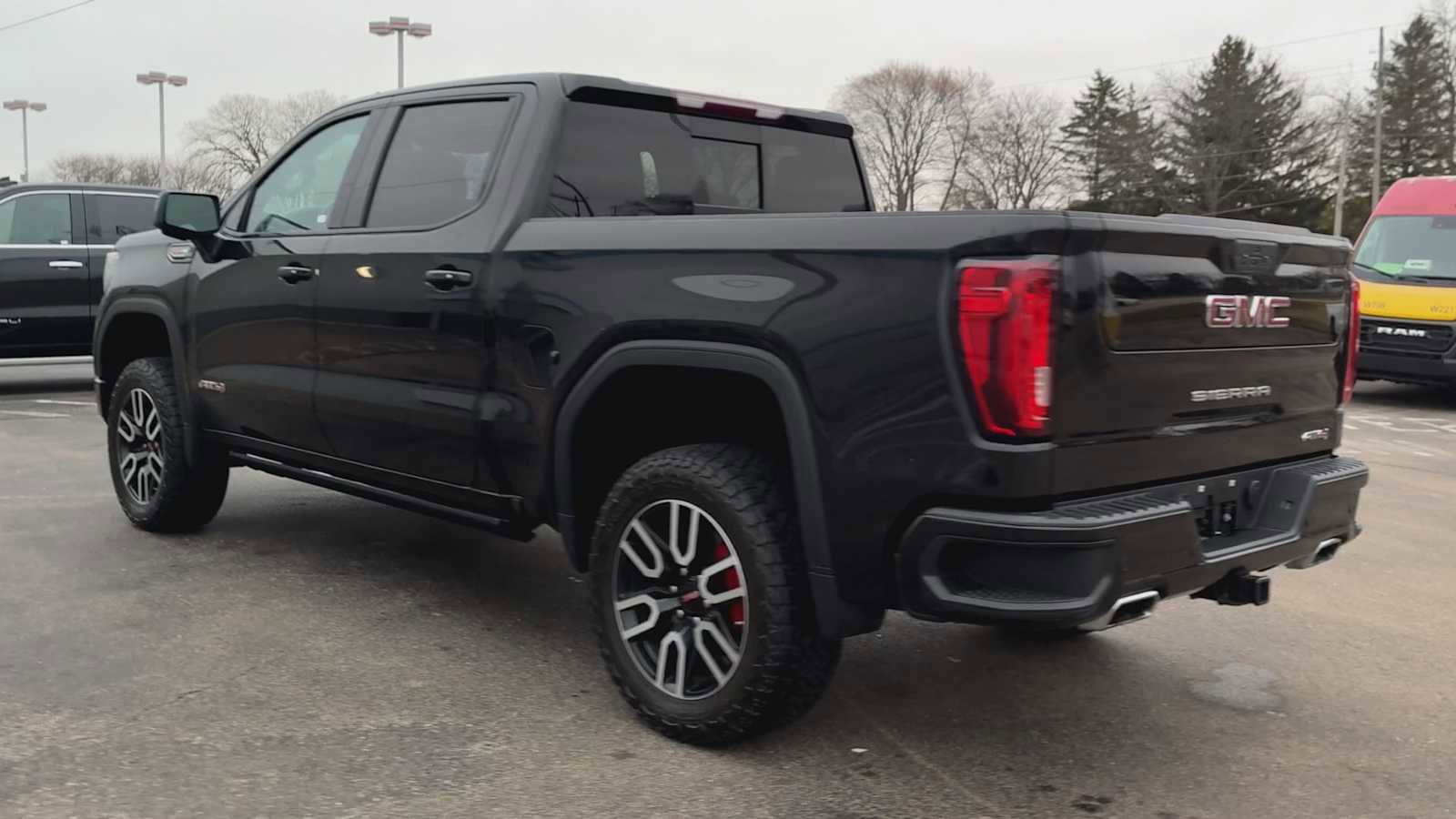 Certified 2019 GMC Sierra 1500 AT4 w/ AT4 Premium Package image 4