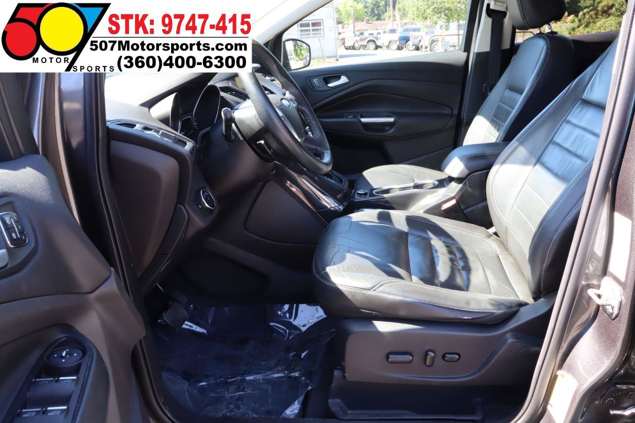 Used 2015 Ford Escape Titanium w/ Equipment Group 301A AWD/4WD image 12