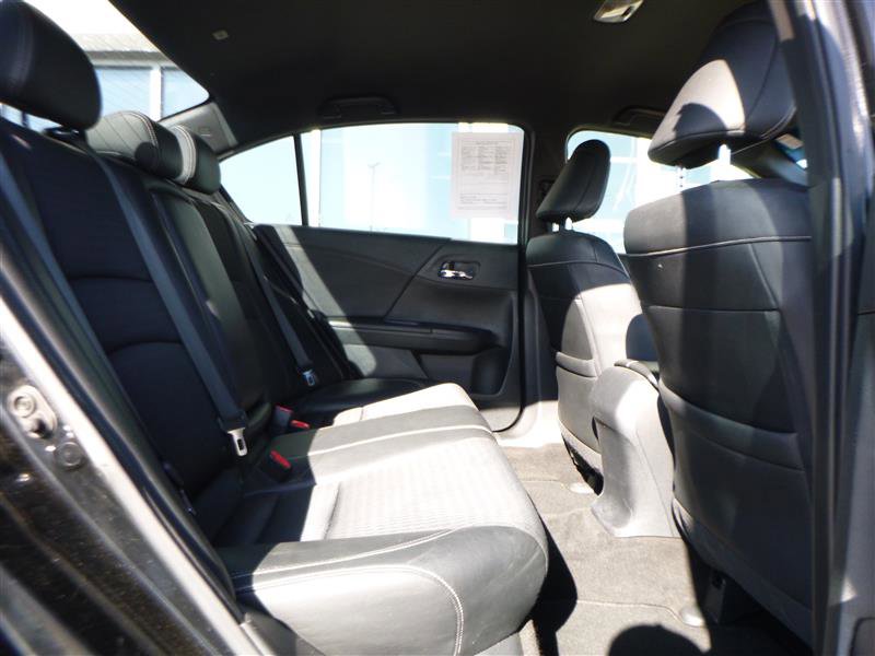 Used 2016 Honda Accord Sport image 7