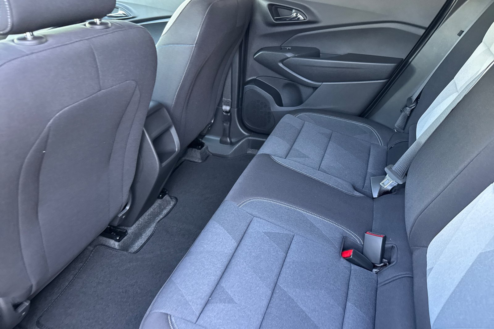 New 2026 Chevrolet Trax LS w/ LS Convenience Package FWD image 11