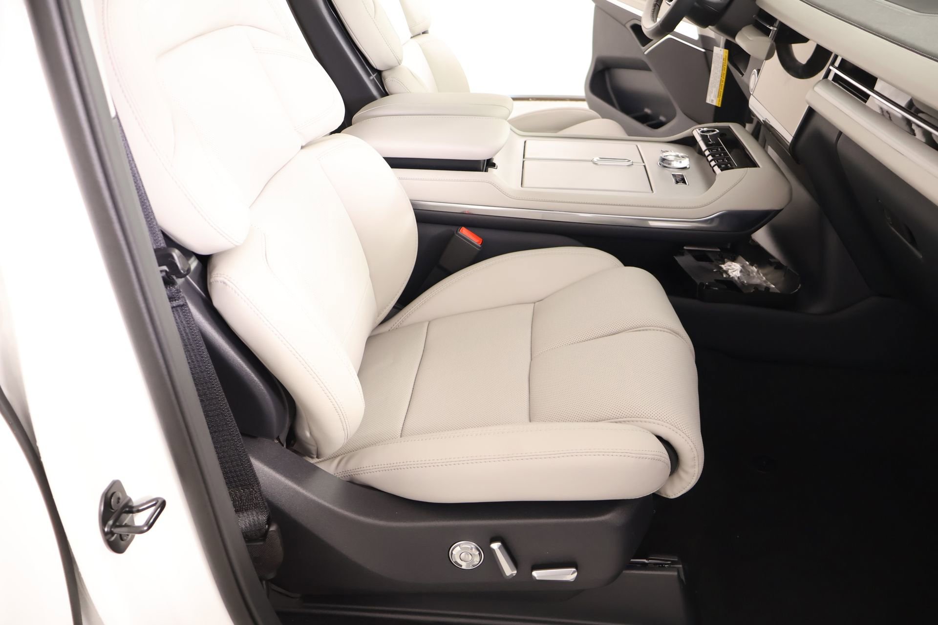 New 2026 Lincoln Navigator Premiere image 15