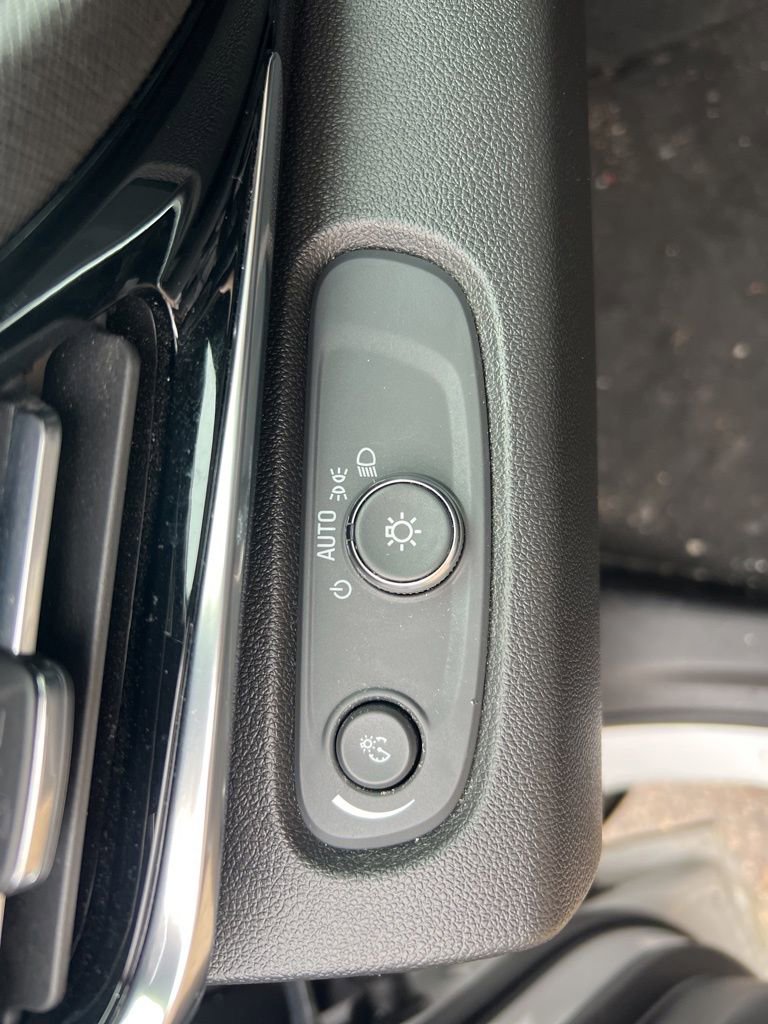 Certified 2024 Buick Envista Sport Touring w/ Convenience I Package image 18