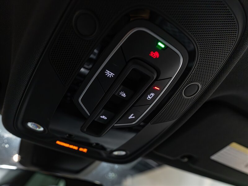 Used 2020 Audi SQ8 Prestige AWD/4WD image 35