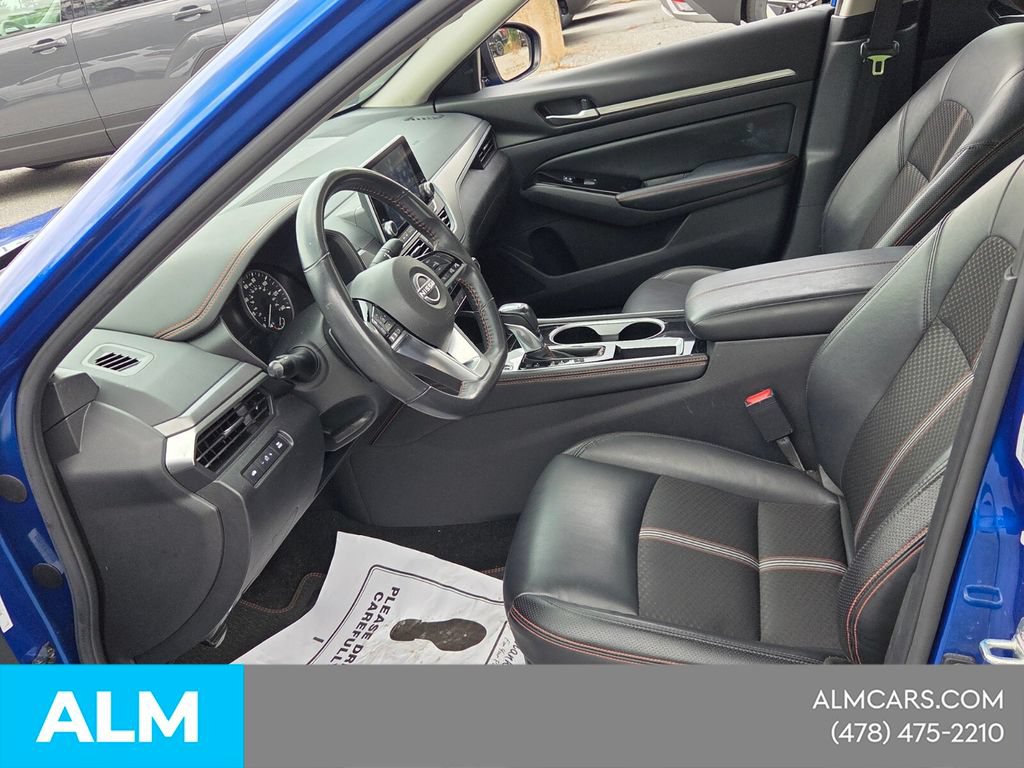 Used 2025 Nissan Altima 2.5 SR FWD image 7