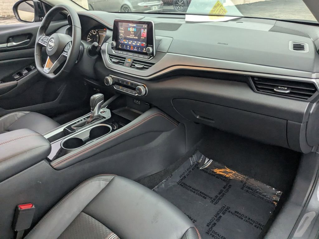 Used 2025 Nissan Altima 2.5 SR image 30