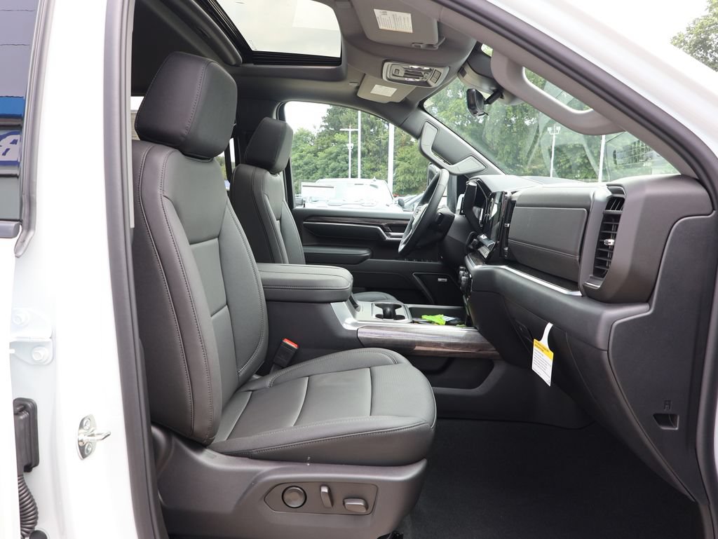 New 2026 Chevrolet Silverado 3500 LTZ w/ LTZ Plus Package AWD/4WD image 46